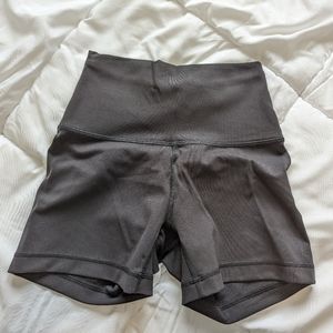 Lululemon Align 4" high waisted shorts